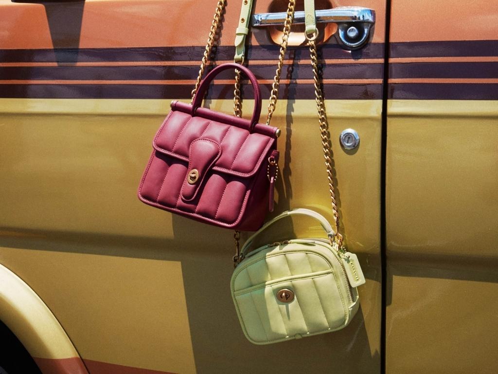 Coach（コーチ）ハンドバッグならアメリカのショッピングサイト必見！ 最新作のカメラバックはなんと日本の販売価格より 約23,300円も安い！ |  Buy&Ship 国際転送サービス